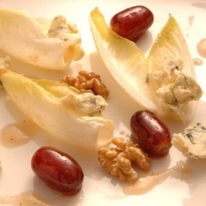 Chicoreesalat mit Blauschimmelkäse und meinDressing APFEL