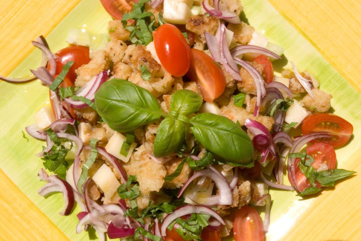 Panzanella Mit Odenwälder Handkäs´ Und Tomatenessig - Essigmanufaktur Zur Freiheit